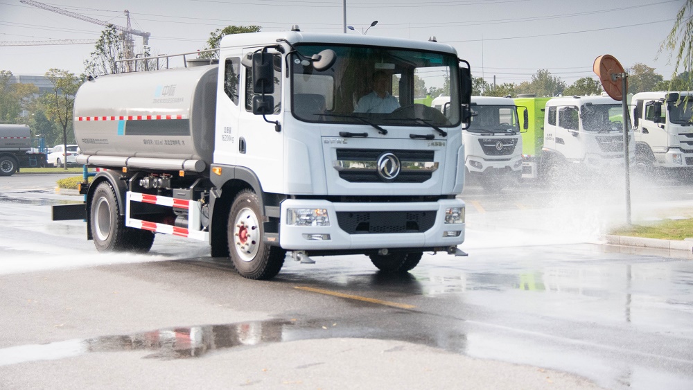 國內灑水車生產廠家哪家比較可靠？